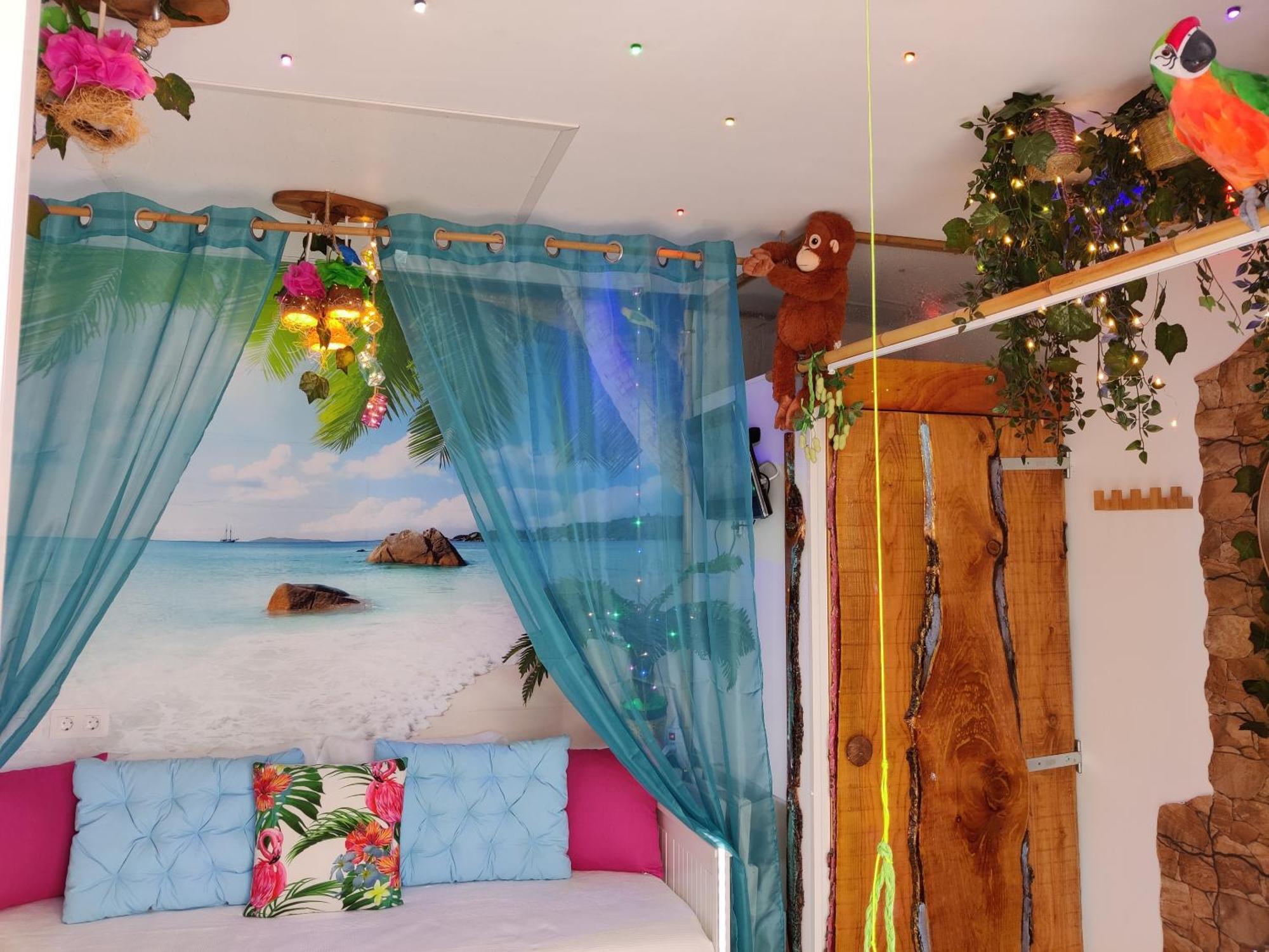 Wonder Room Paraiso Magico Habitacion Nerja Exterior photo