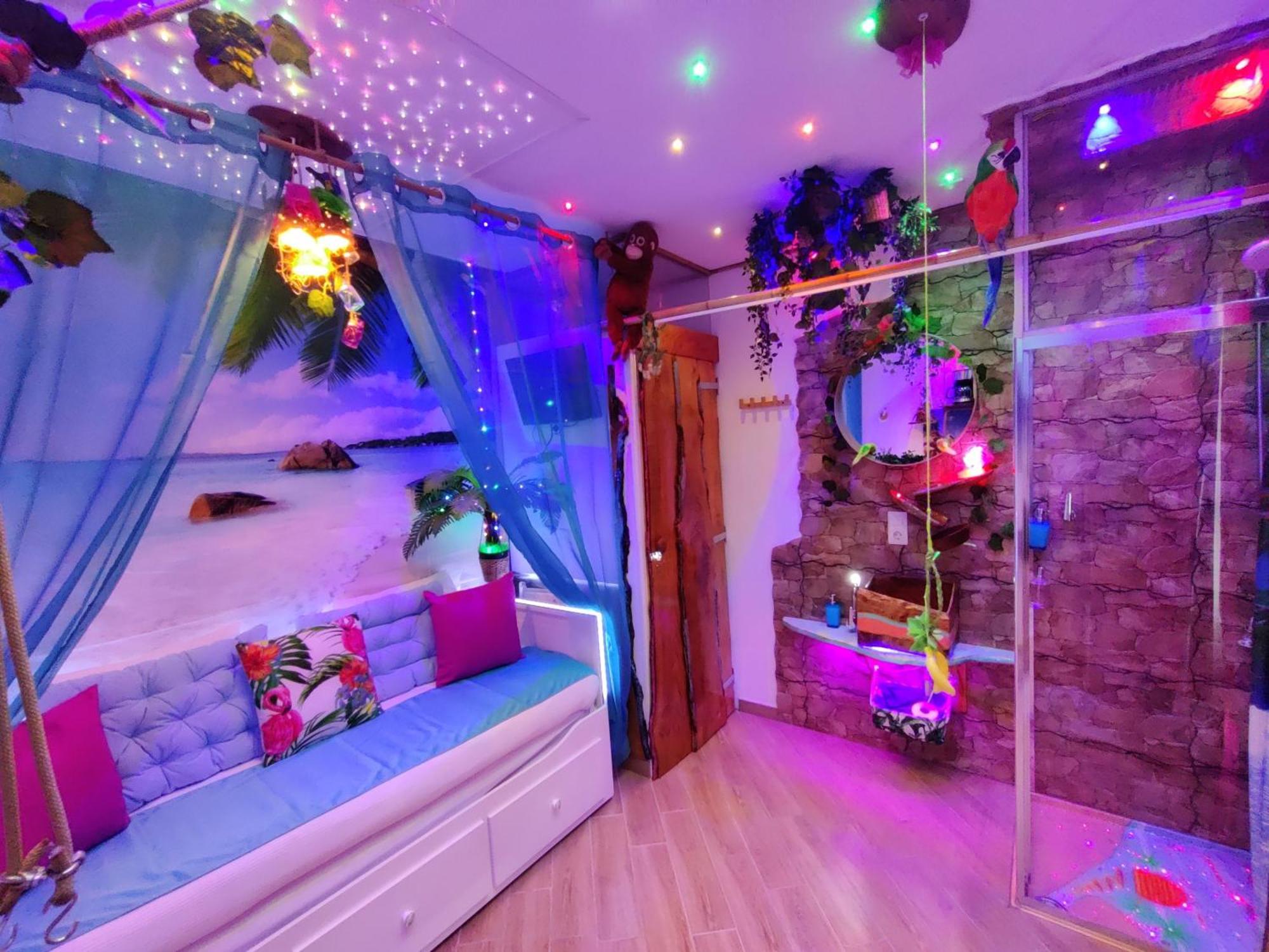 Wonder Room Paraiso Magico Habitacion Nerja Exterior photo